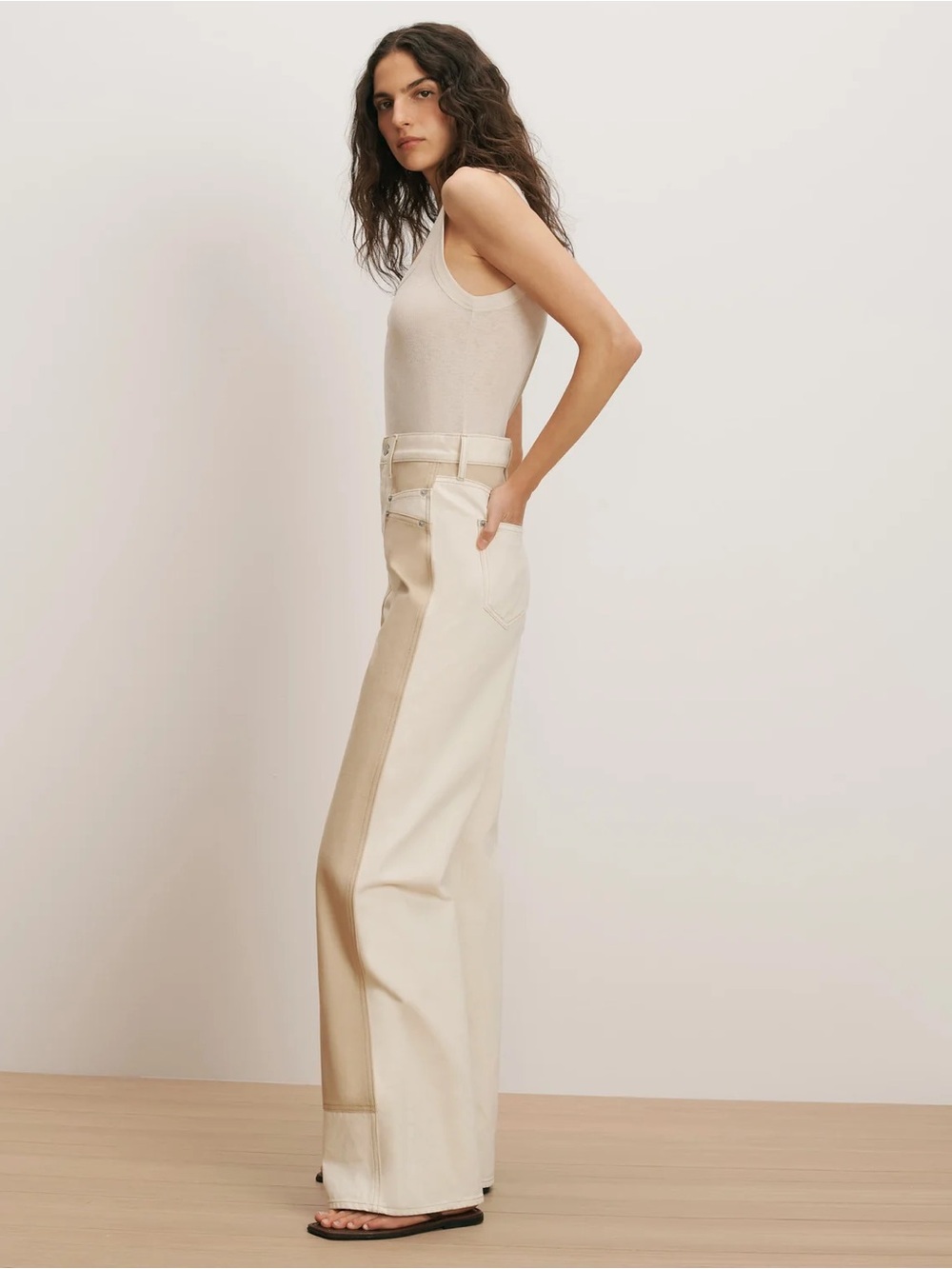 Veronica Beard Two-Tone White and Beige Panel Wide-Leg Jeans - Picture 6 of 8